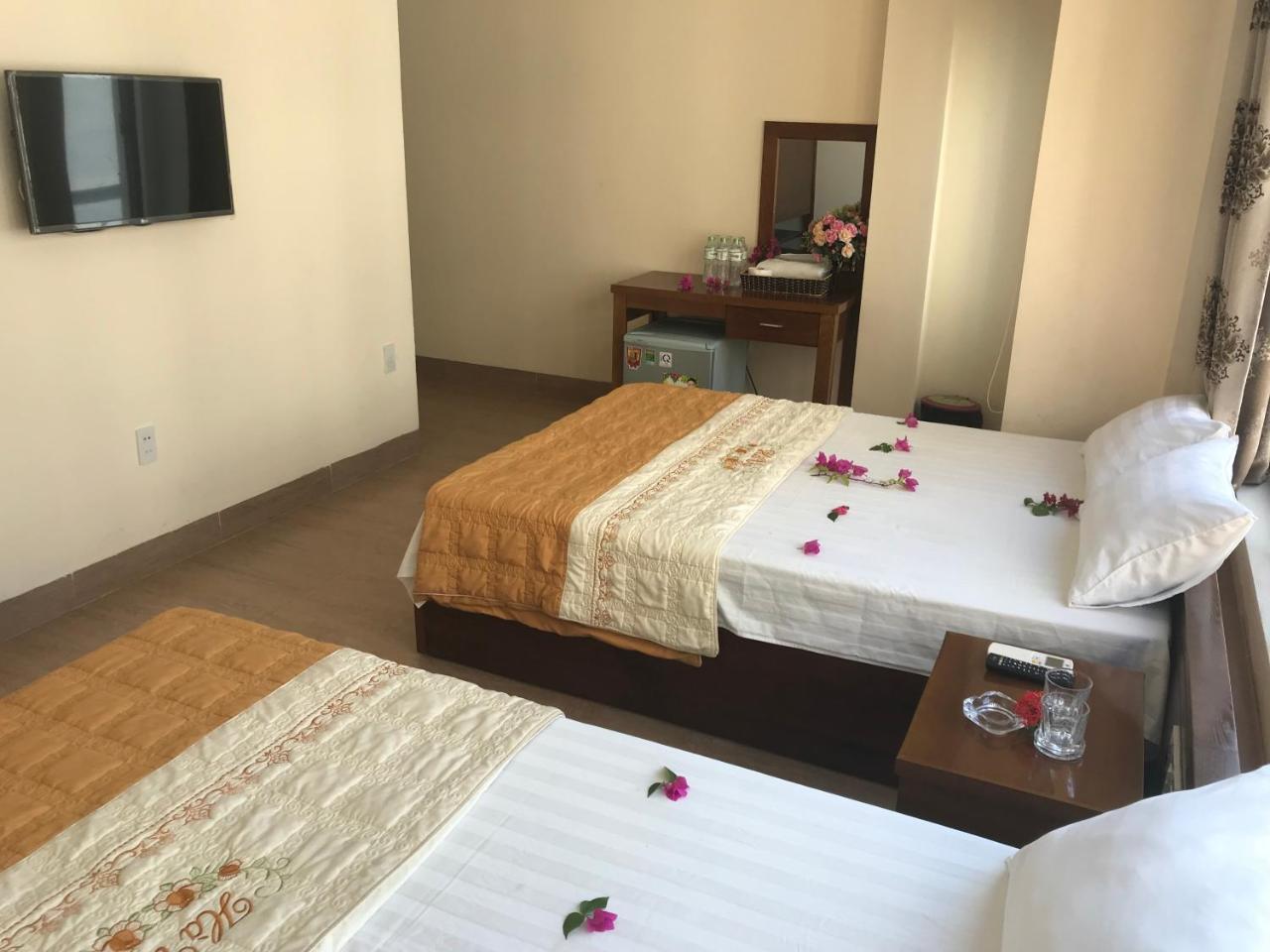 Ha Vy Hotel Cat Ba Island Bagian luar foto
